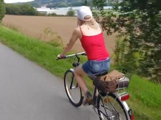Bicyle tour краища с двойно натоварване на изпразване